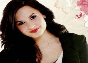 Demi Lovato’s Snapchat Account Has Been Hacked – Know Everything About Demi Lovato Biography