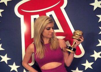 Is Kayce Smith Sexy? What Do You Think?