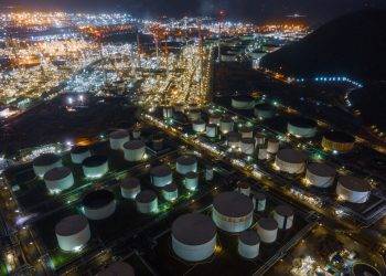 Why Singapore’s UPS Market Signals Global Power Crisis Solutions